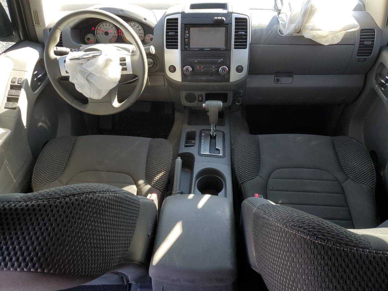 2017 Nissan Navara (Frontier) VIN 1N6AD0ER1HN775371 Copart auction photo, front end / minor dent/scratches damage thumbnail 8