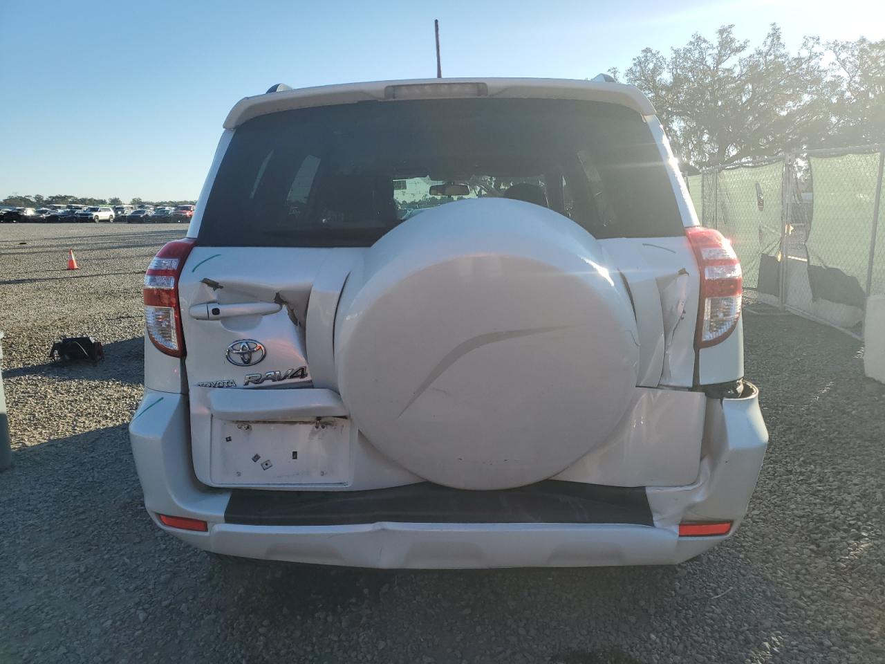 2009 Toyota RAV 4 VIN JTMZK31V095025414 Copart auction photo, front end / rear end damage thumbnail 6
