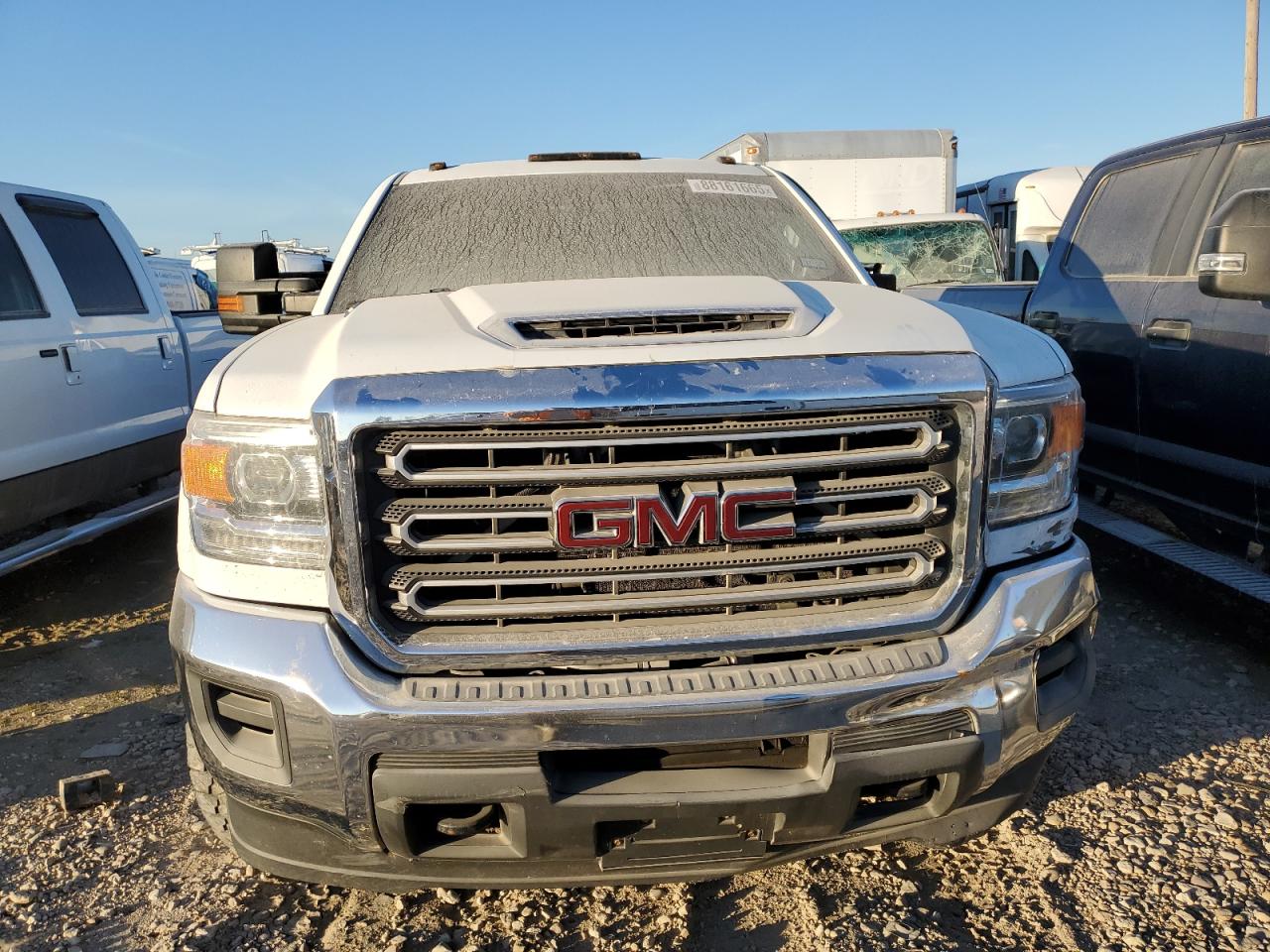 2018 GMC Sierra VIN 1GT32VCY5JZ204859 Copart auction photo, side / damage history damage thumbnail 5