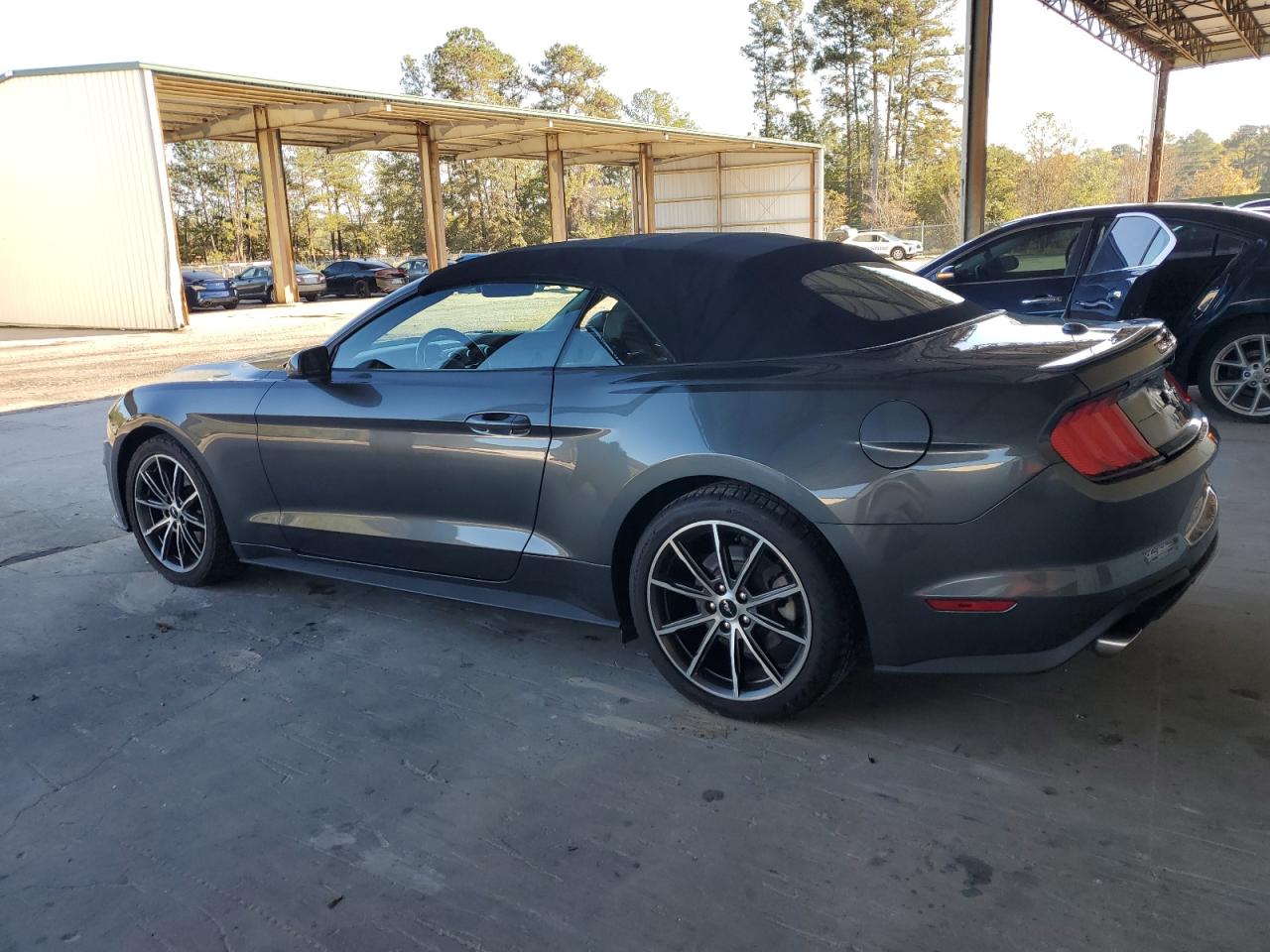 2019 Ford Mustang VIN 1FATP8UH6K5159608 Copart auction photo, burn - interior damage thumbnail 2