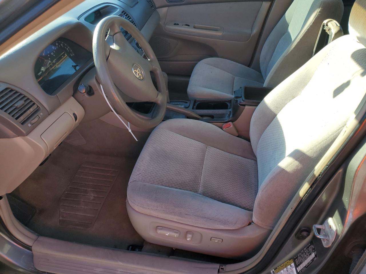 2004 Toyota Camry VIN 4T1BE32K44U829223 Copart auction photo, front end damage thumbnail 7