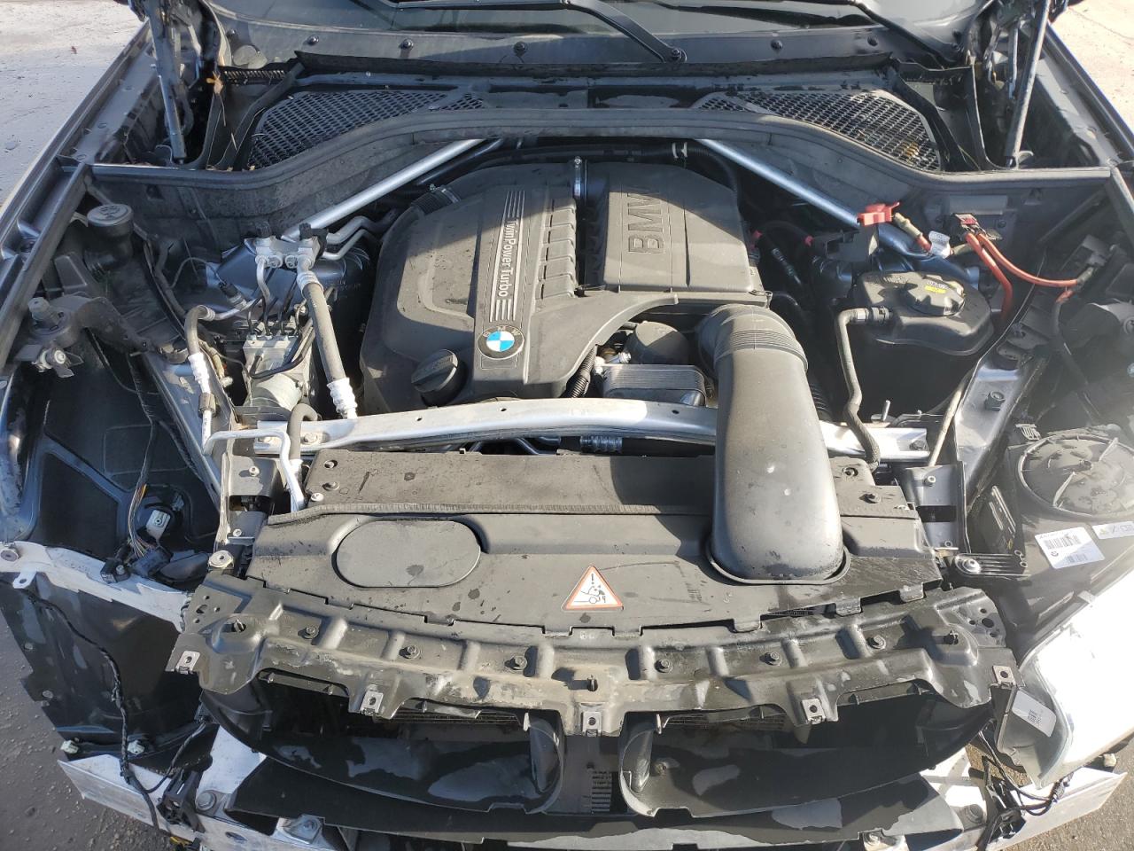 2015 BMW X5 VIN 5UXKR0C57F0P00577 Copart auction photo, front end / side damage thumbnail 12