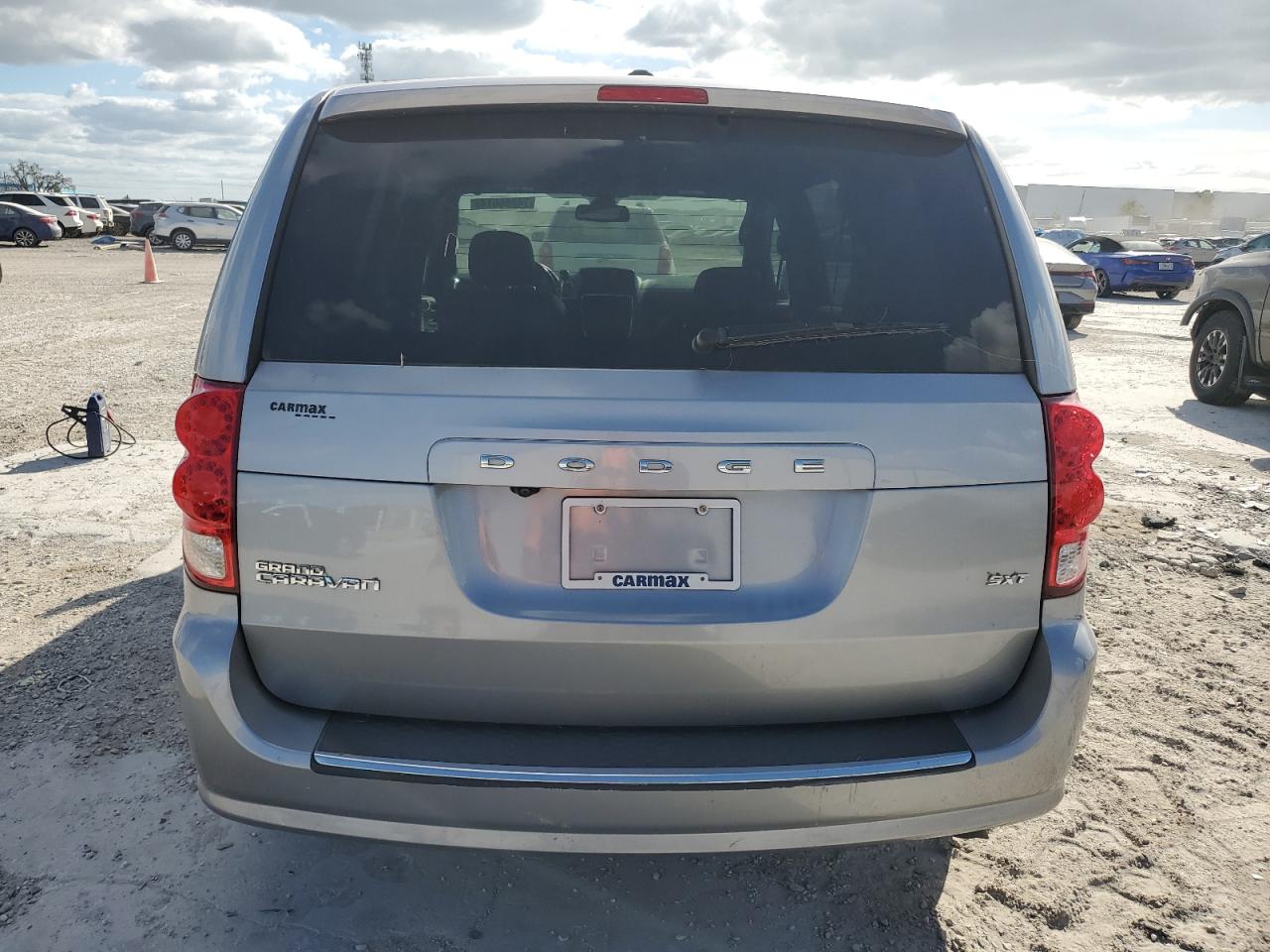 2020 Dodge Caravan VIN 2C4RDGCG8LR170114 Copart auction photo, front end damage thumbnail 6