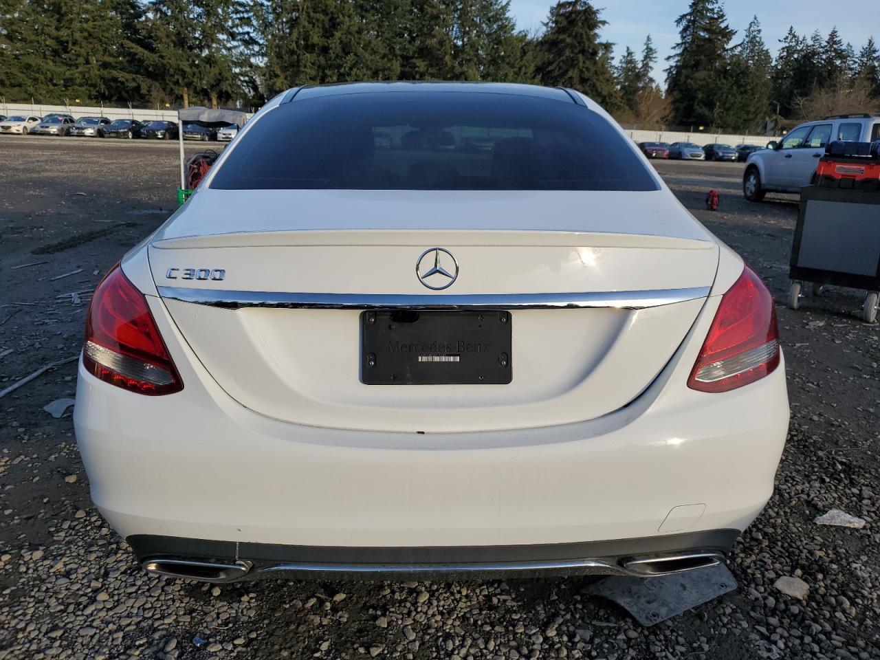 2016 Mercedes-Benz C-klasse VIN 55SWF4JB2GU175229 Copart auction photo, front end damage thumbnail 6