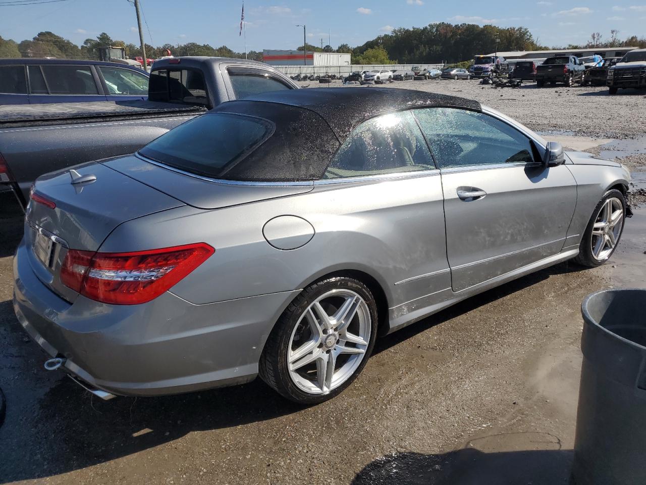 2018 Mercedes-Benz E-klasse VIN WDDKK7DF3DF214337 Copart auction photo, front end damage thumbnail 3