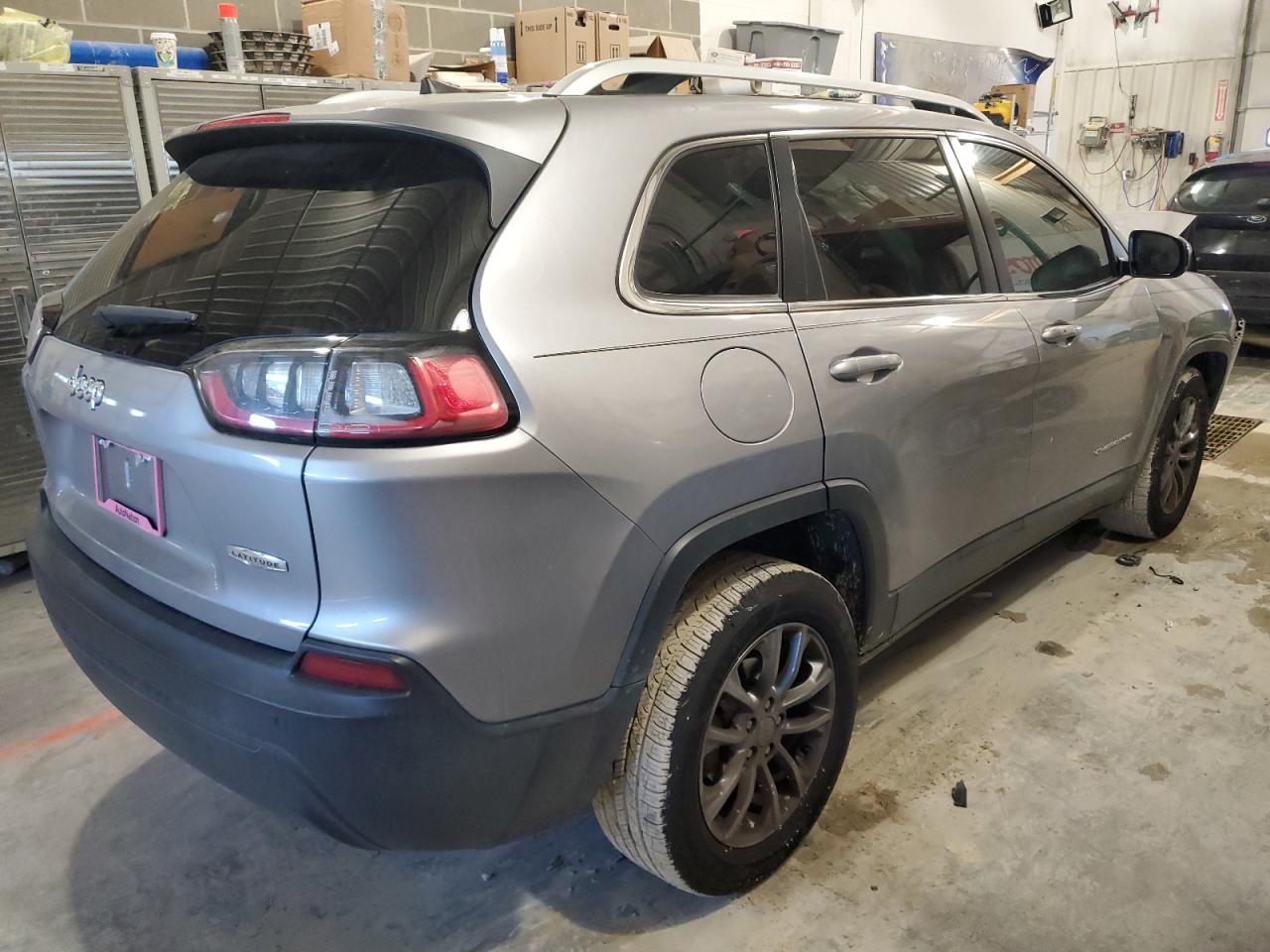 2019 Jeep Grand Cherokee VIN 1C4PJLLB7KD301337 Copart auction photo, front end / side damage thumbnail 3