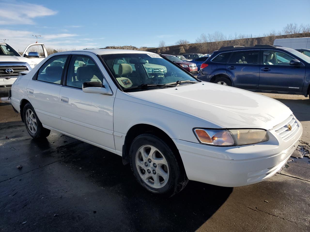 1999 Toyota Camry VIN JT2BF28K1X0201305 Copart auction photo, rear end damage thumbnail 4
