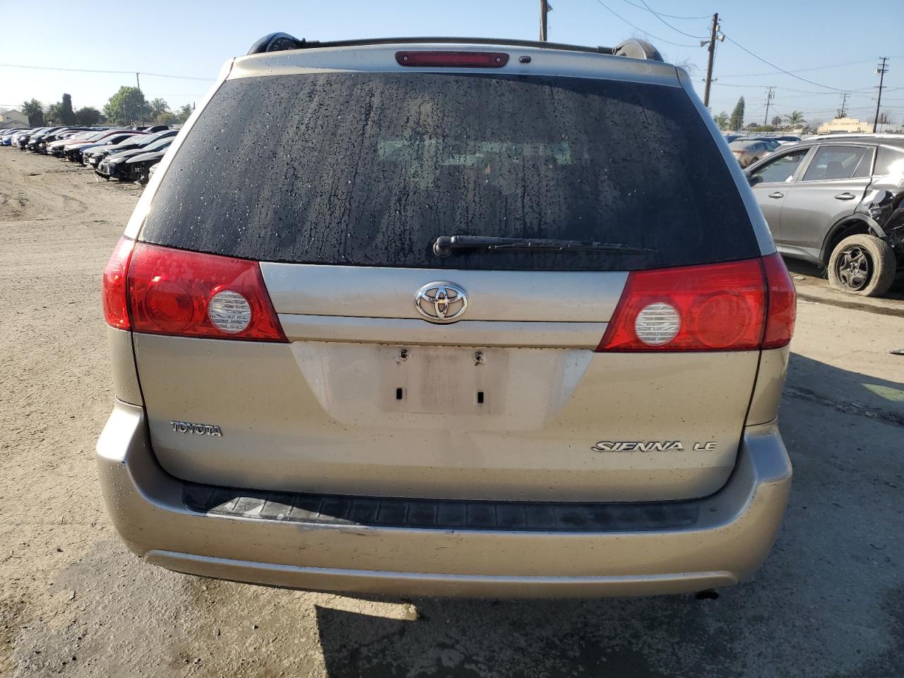 2008 Toyota Sienna VIN 5TDZK23C08S155594 Copart auction photo, front end / side damage thumbnail 6