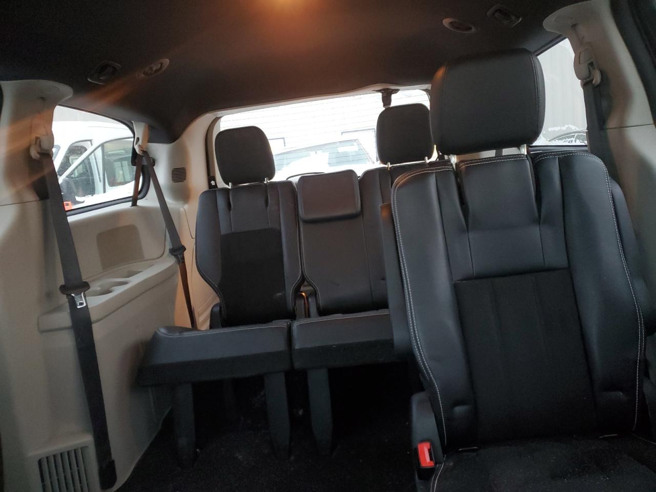 2019 Dodge Caravan VIN 2C4RDGCG9KR511518 Copart auction photo, front end damage thumbnail 10