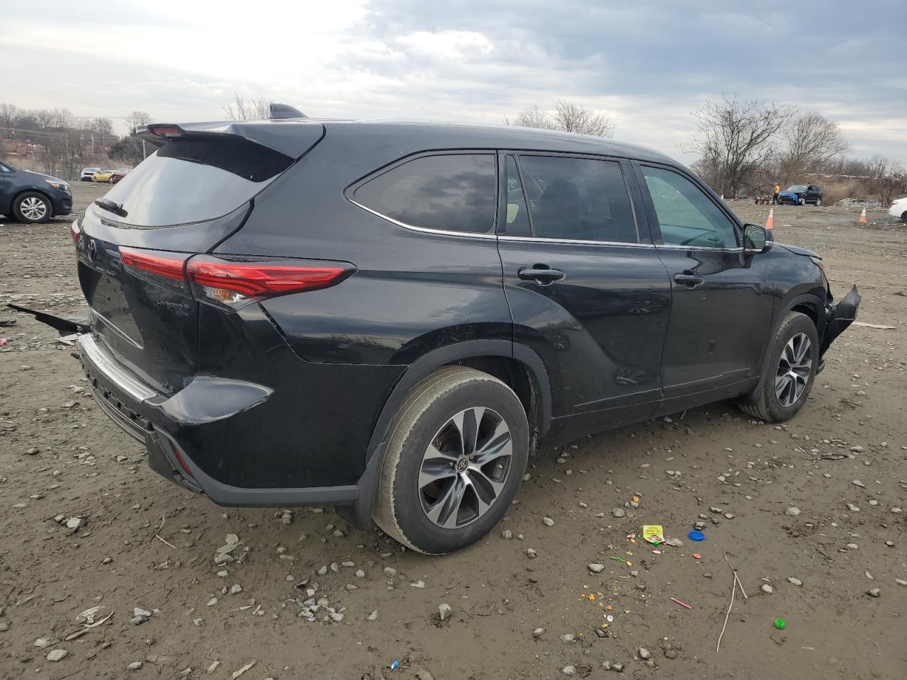 2022 Toyota Highlander VIN 5TDGBRCH2NS554661 Copart auction photo, rear end / front end damage thumbnail 3