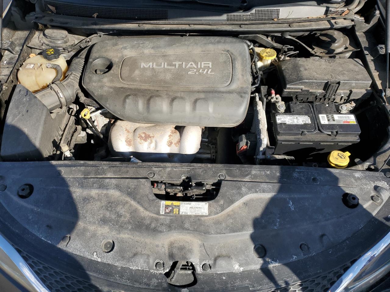 2015 Chrysler 200 VIN 1C3CCCAB0FN664269 Copart auction photo, front end / side damage thumbnail 11