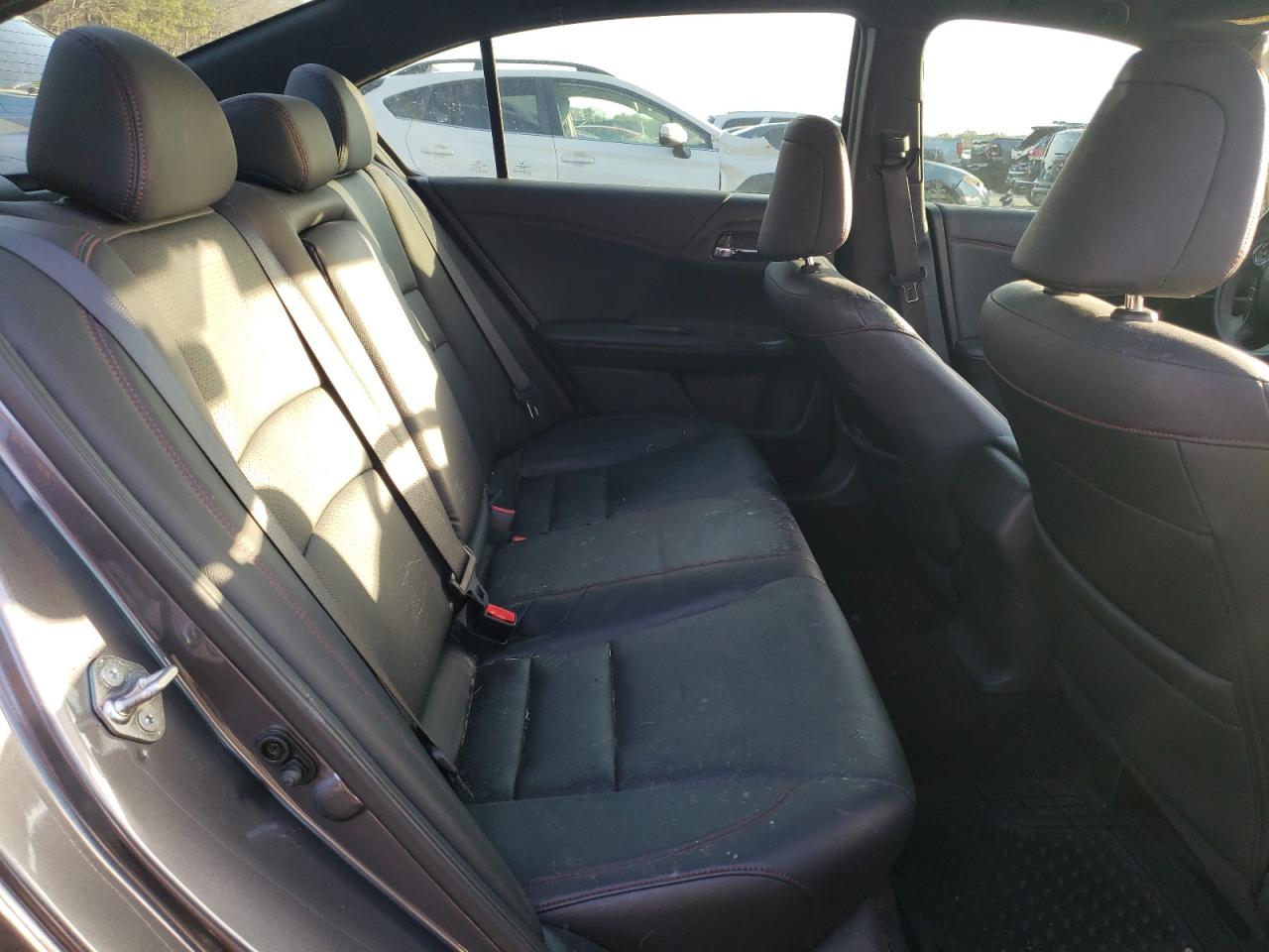 2017 Honda Accord VIN 1HGCR2F1XHA243921 Copart auction photo, front end / side damage thumbnail 10