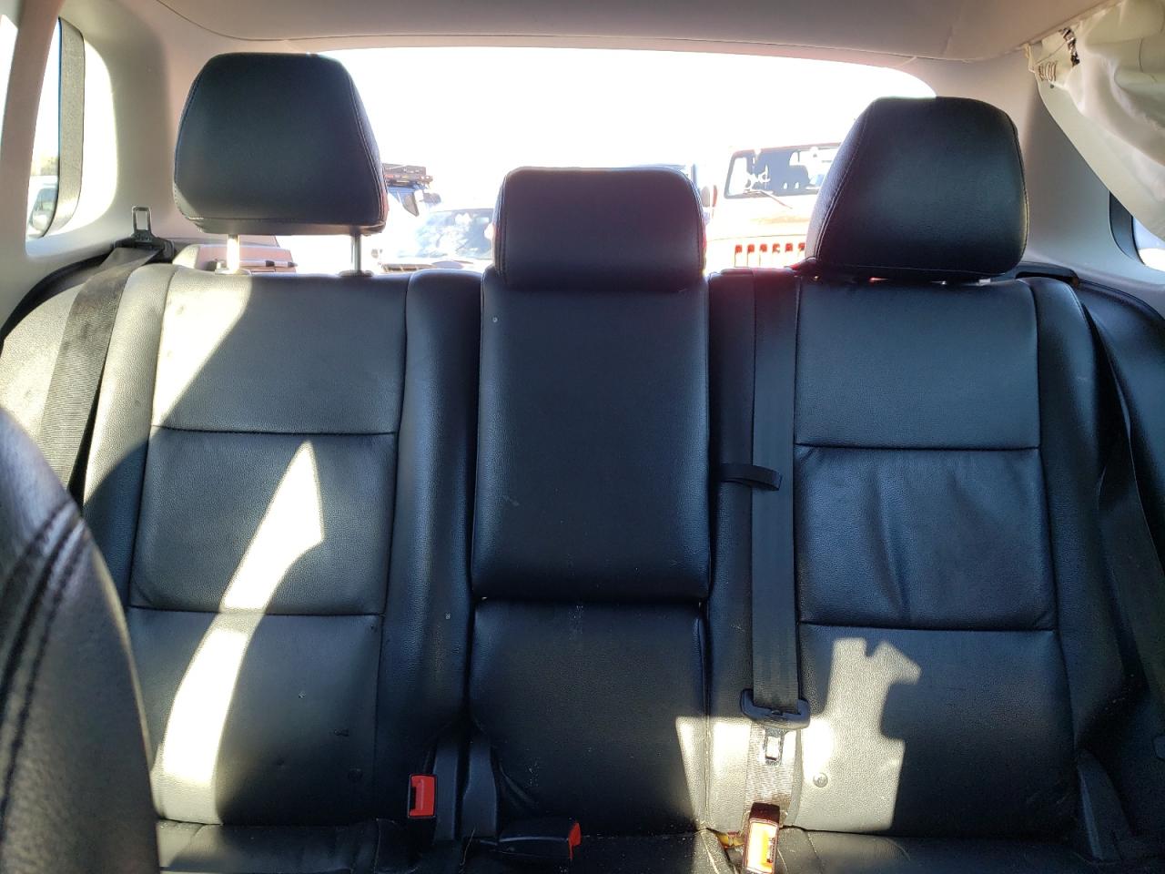 2018 Volkswagen Tiguan VIN WVGBV7AX0JK002766 Copart auction photo, undercarriage damage thumbnail 10