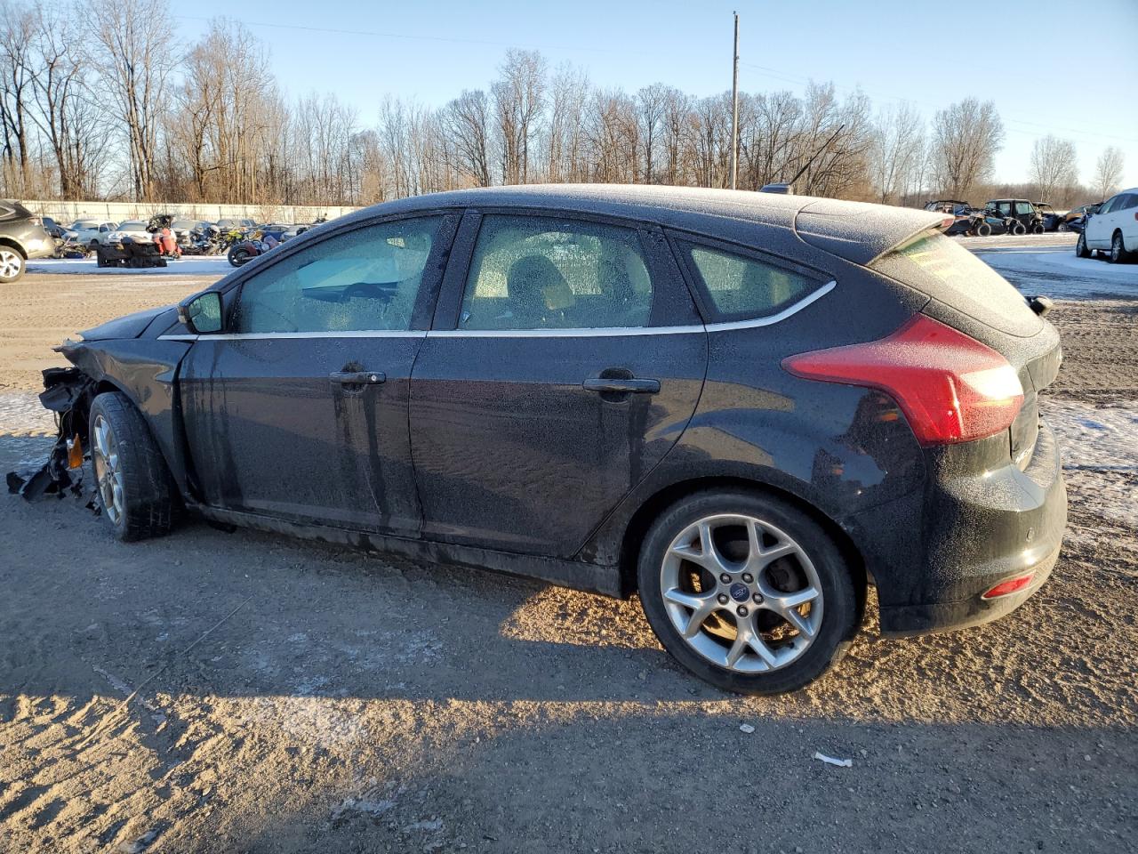 2014 Ford Focus VIN 1FADP3N25EL120610 Copart auction photo, front end / minor dent/scratches damage thumbnail 2