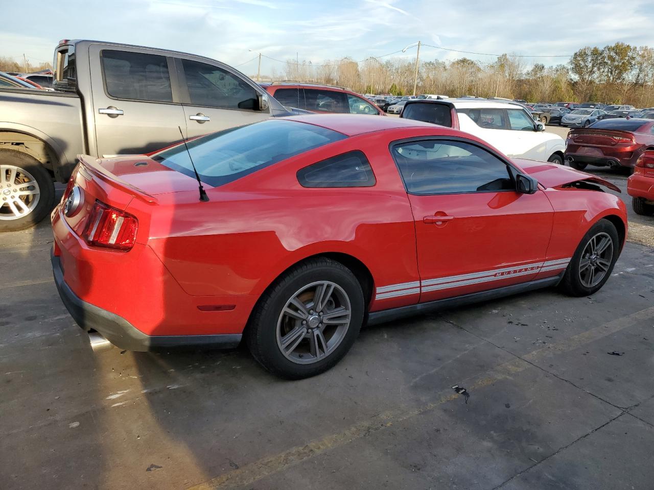 2010 Ford Mustang VIN 1ZVBP8AN1A5125894 Copart auction photo, front end damage thumbnail 3