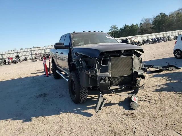 2017 RAM 2500 VIN 3C6UR5CLXHG538939 Copart auction photo, front end damage thumbnail 11