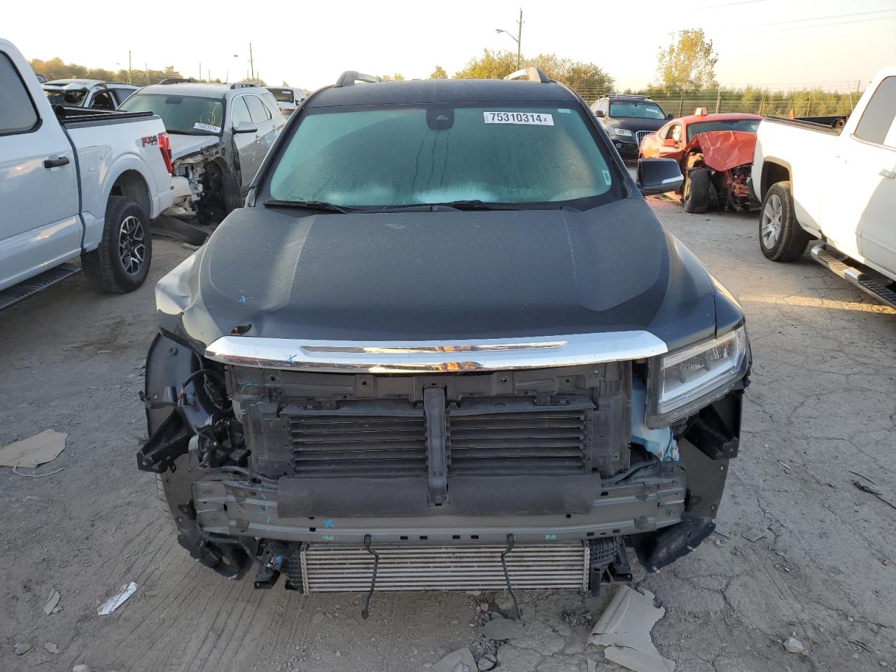 2022 GMC Acadia VIN 1GKKNKL40NZ173822 Copart auction photo, front end / minor dent/scratches damage thumbnail 5