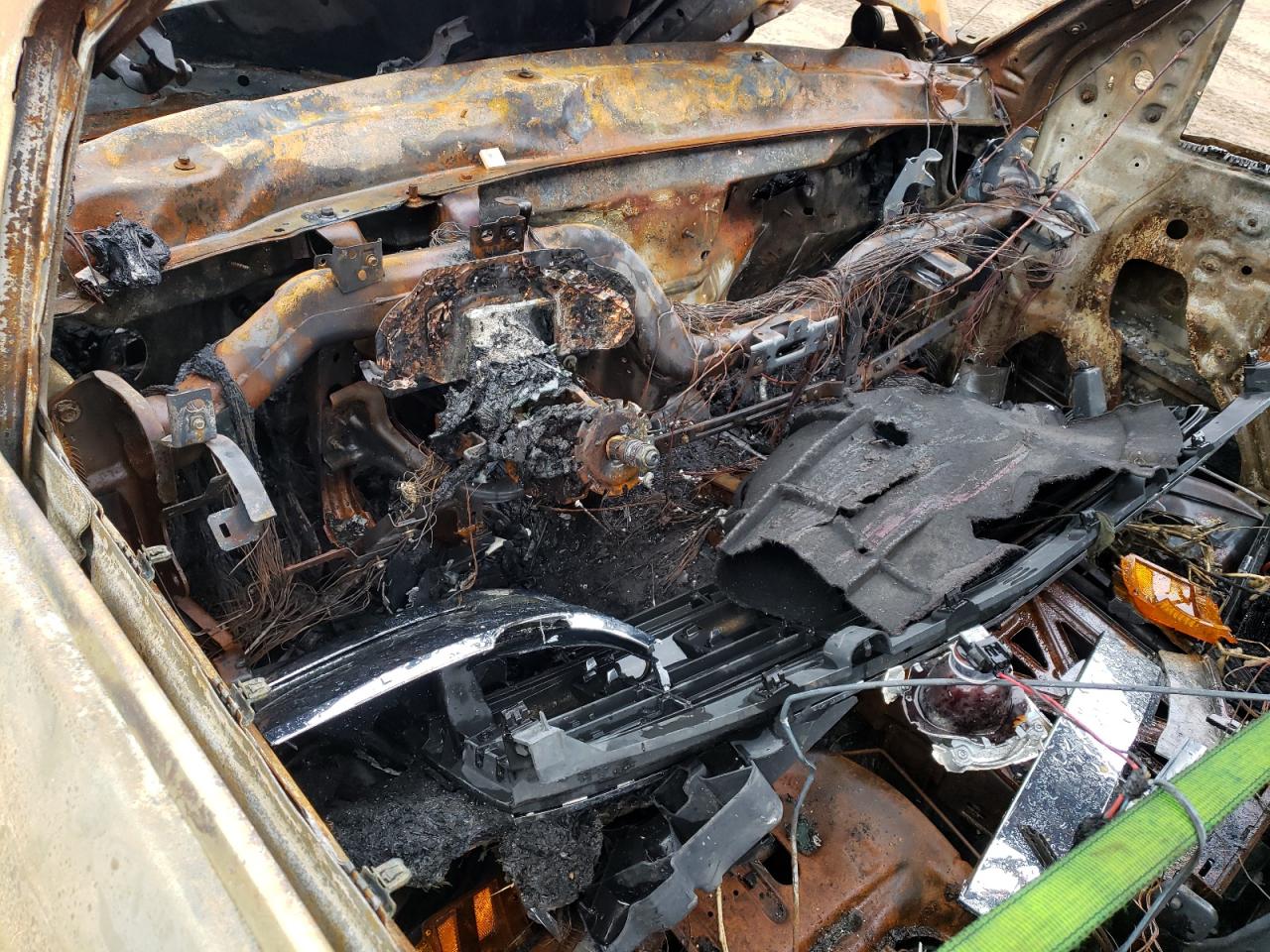 2015 Chevrolet Silverado VIN 1GC0KVEGXFZ535967 Copart auction photo, burn damage thumbnail 8