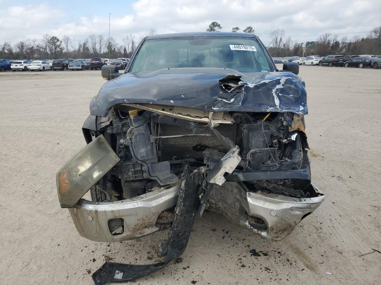 2015 RAM 1500 VIN 1C6RR7LT2FS717905 Copart auction photo, front end / side damage thumbnail 5