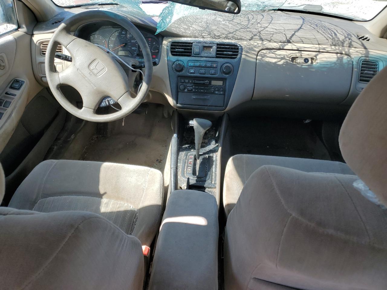 1998 Honda Accord VIN 1HGCG564XWA076443 Copart auction photo, top/roof / front end damage thumbnail 8