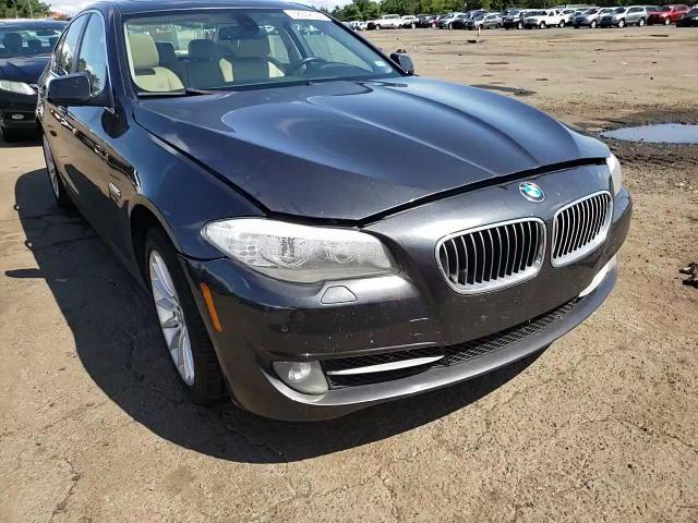 2011 BMW 5er VIN WBAFU7C53BC875358 Copart auction photo, water/flood / minor dent/scratches damage thumbnail 10