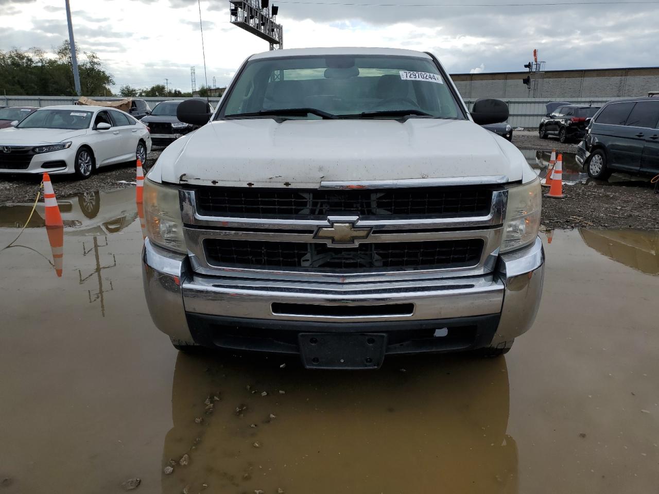 2008 Chevrolet Silverado VIN 1GCHK24K18E172881 Copart auction photo, side damage thumbnail 5