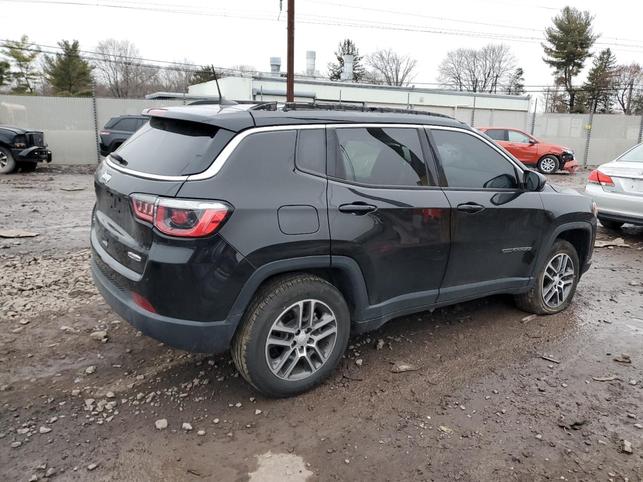 2017 Jeep Compass VIN 3C4NJDBB2HT640203 Copart auction photo, rollover damage thumbnail 3