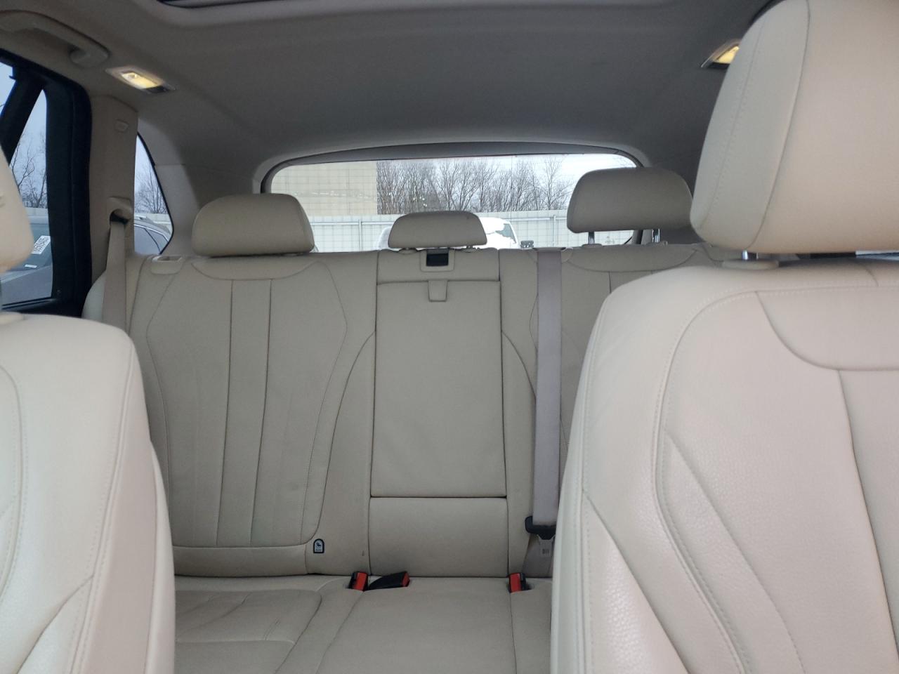 2015 BMW X5 VIN 5UXKR0C53F0K62544 Copart auction photo, rear end damage thumbnail 10