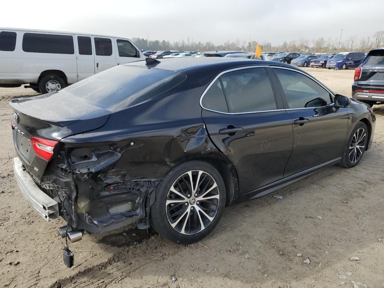 2020 Toyota Camry VIN 4T1M11AK3LU988985 Copart auction photo, rear end / front end damage thumbnail 3