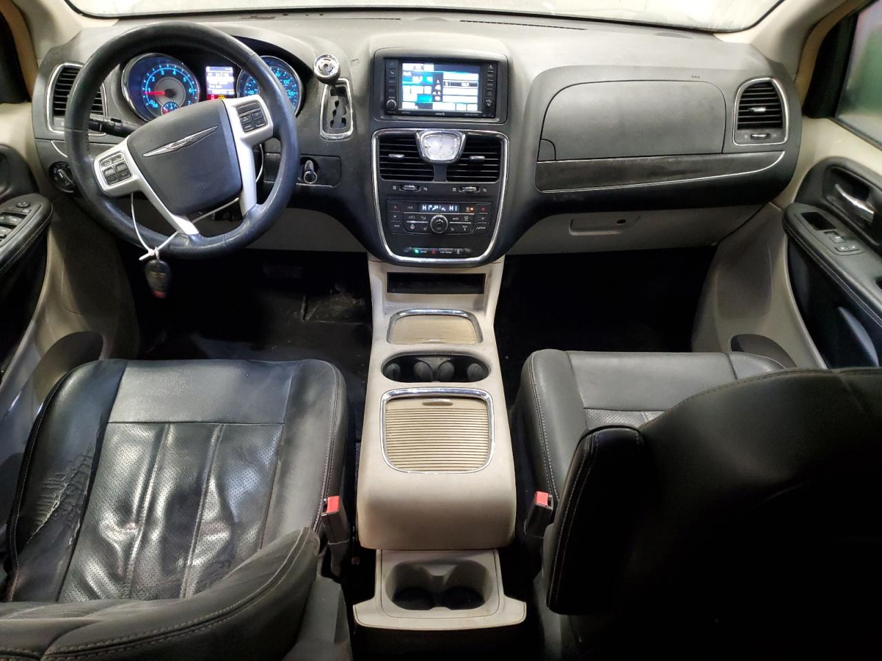 2015 Chrysler Town & Country VIN 2C4RC1CG4FR740212 Copart auction photo, front end damage thumbnail 8