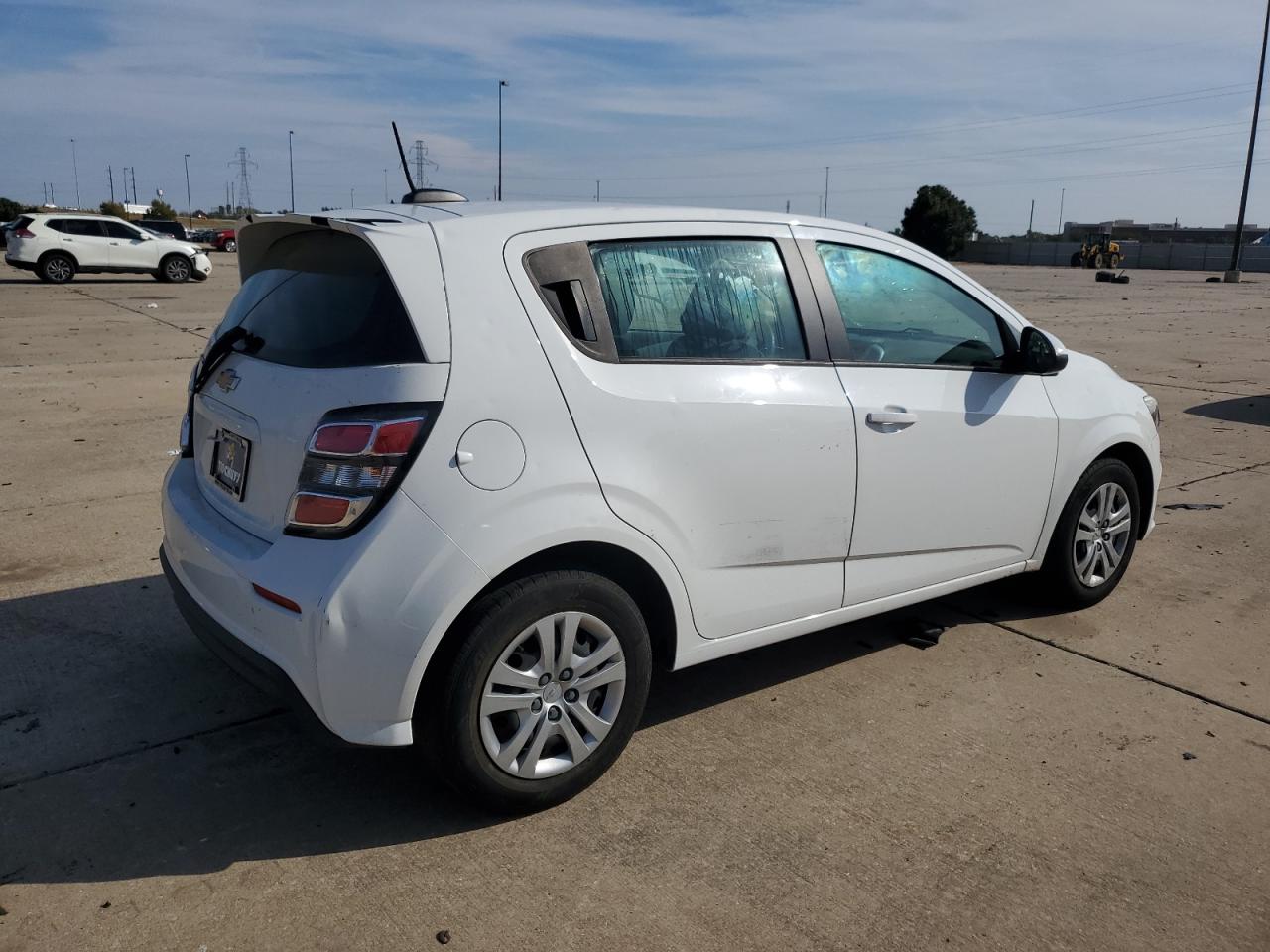 2018 Chevrolet Sonic VIN 1G1JG6SG6J4106470 Copart auction photo, hail / minor dent/scratches damage thumbnail 3