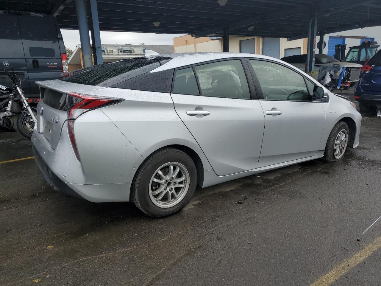 2018 Toyota Prius VIN JTDKBRFU3J3603090 Copart auction photo, front end damage thumbnail 3