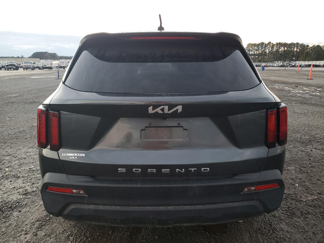 2022 KIA Sorento VIN 5XYRG4LC5NG097875 Copart auction photo, front end damage thumbnail 6