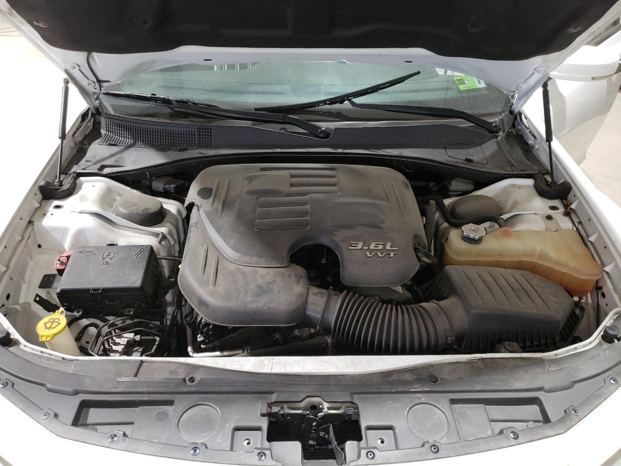 2021 Chrysler 300 VIN 2C3CCABG6MH546036 Copart auction photo, front end damage thumbnail 13