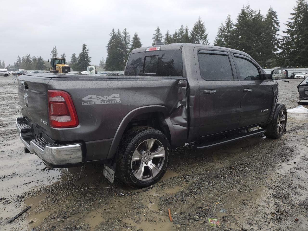 2020 RAM 1500 VIN 1C6SRFJT2LN241518 Copart auction photo, front end / side damage thumbnail 3