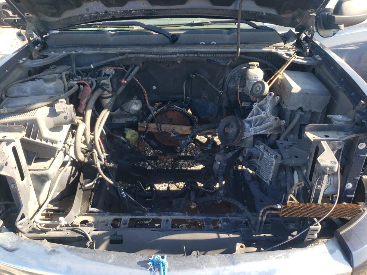 2010 Chevrolet Silverado VIN 3GCRCREA6AG229431 Copart auction photo, stripped / side damage thumbnail 11