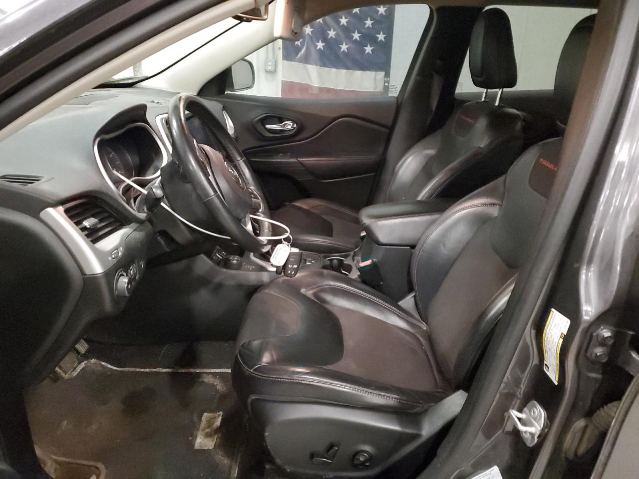 2015 Jeep Cherokee VIN 1C4PJMBS0FW557868 Copart auction photo, rear end damage thumbnail 7
