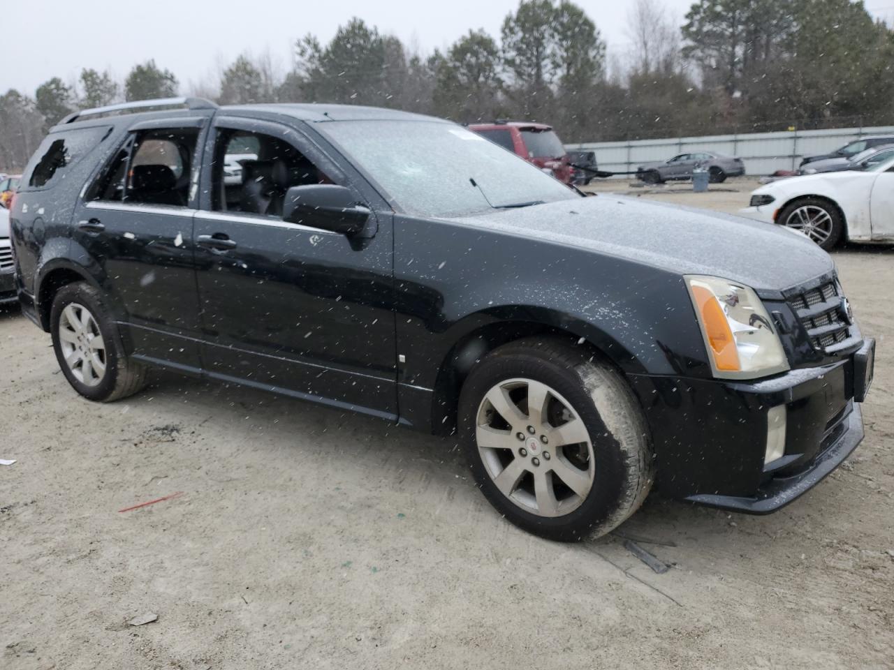 2008 Cadillac SRX VIN 1GYEE437580208100 Copart auction photo, vandalism / minor dent/scratches damage thumbnail 4