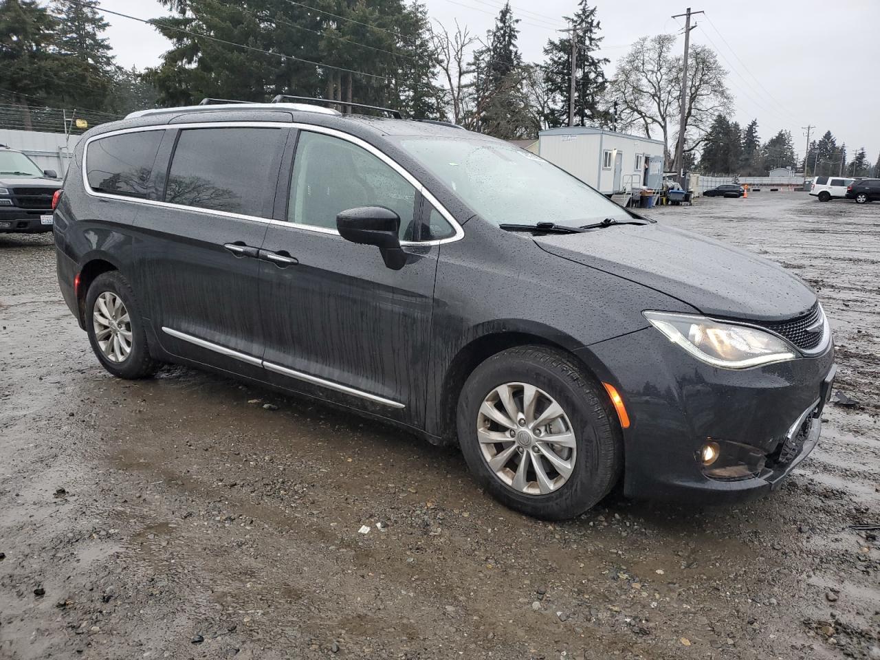 2018 Chrysler Pacifica VIN 2C4RC1BG1JR126454 Copart auction photo, front end damage thumbnail 4