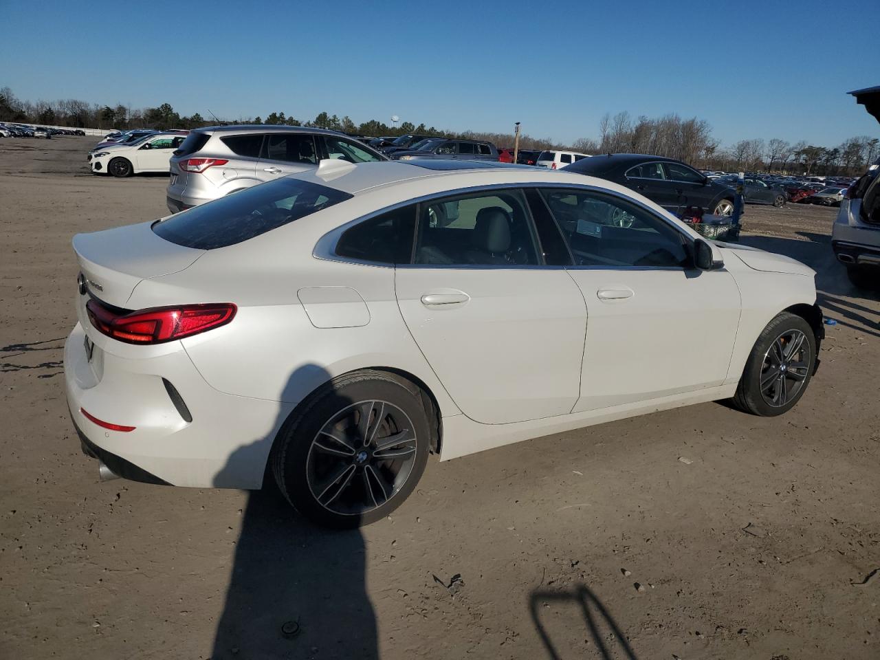 2024 BMW 2er VIN WBA73AK0XR7P06970 Copart auction photo, front end / minor dent/scratches damage thumbnail 3