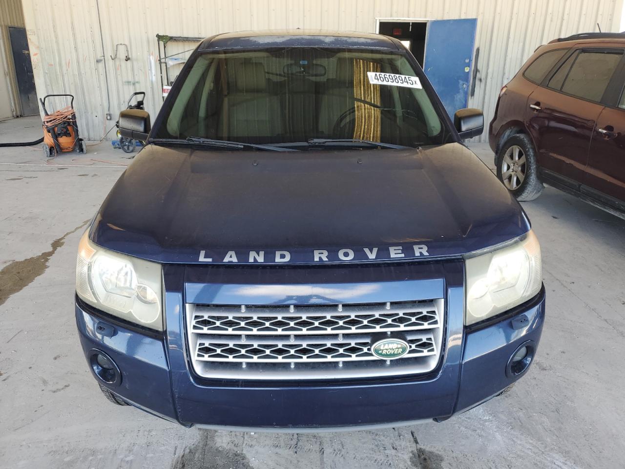2010 Land Rover LR2 VIN SALFR2BN2AH173356 Copart auction photo, minor dent/scratches damage thumbnail 5