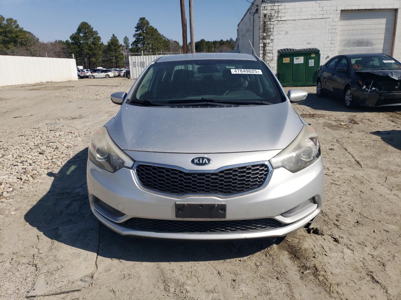 2015 KIA Forte VIN KNAFK4A61F5337736 Copart auction photo, all over damage thumbnail 5