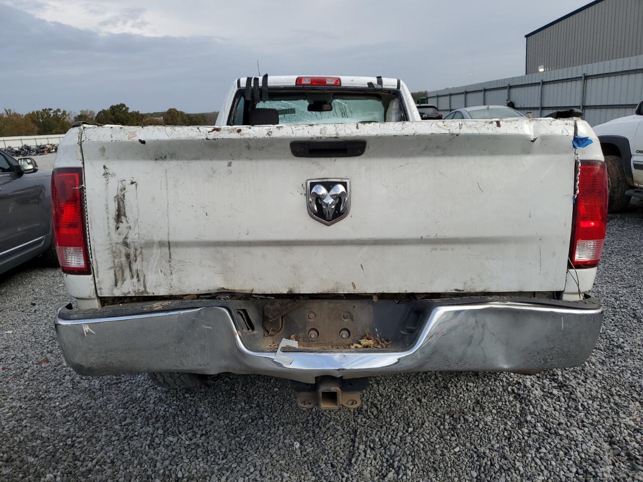 2019 RAM 1500 VIN 3C6JR6DT0KG546837 Copart auction photo, front end / rear end damage thumbnail 6