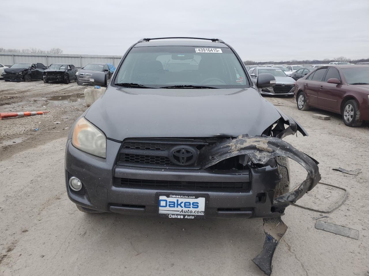 2011 Toyota RAV 4 VIN JTMWF4DVXB5033065 Copart auction photo, front end damage thumbnail 5