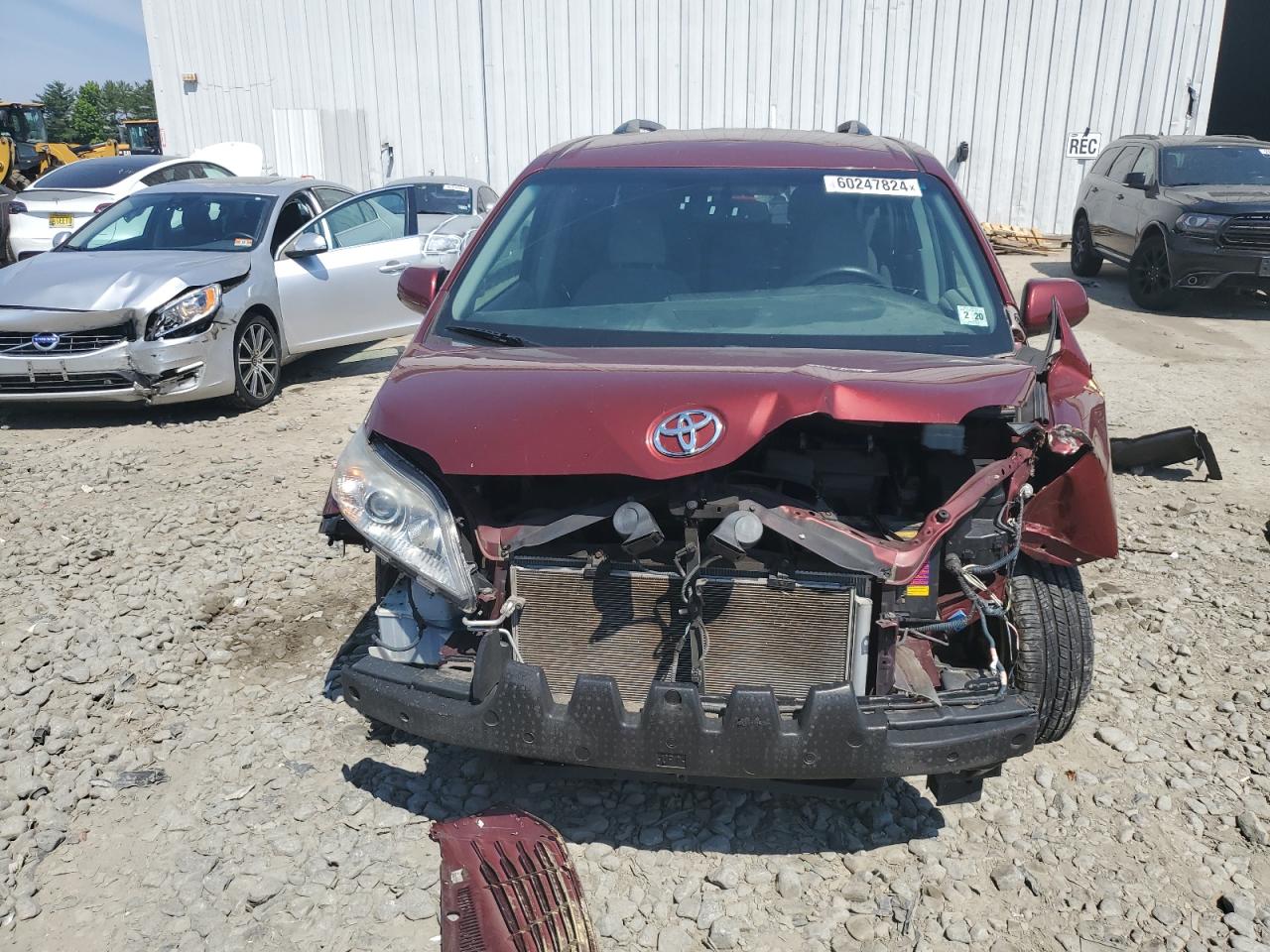 2015 Toyota Sienna VIN 5TDKK3DC9FS602796 Copart auction photo, front end / side damage thumbnail 5