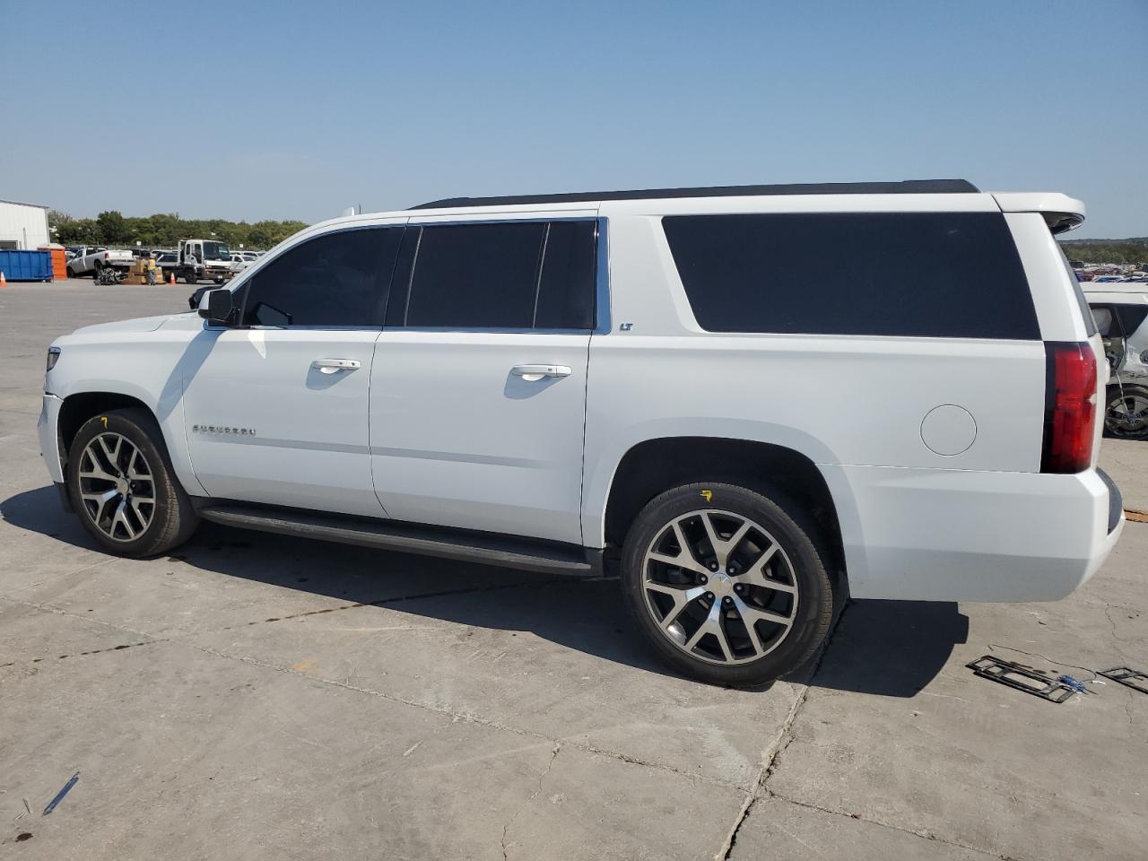 2016 Chevrolet Suburban VIN 1GNSCHKC3GR237262 Copart auction photo, front end damage thumbnail 2