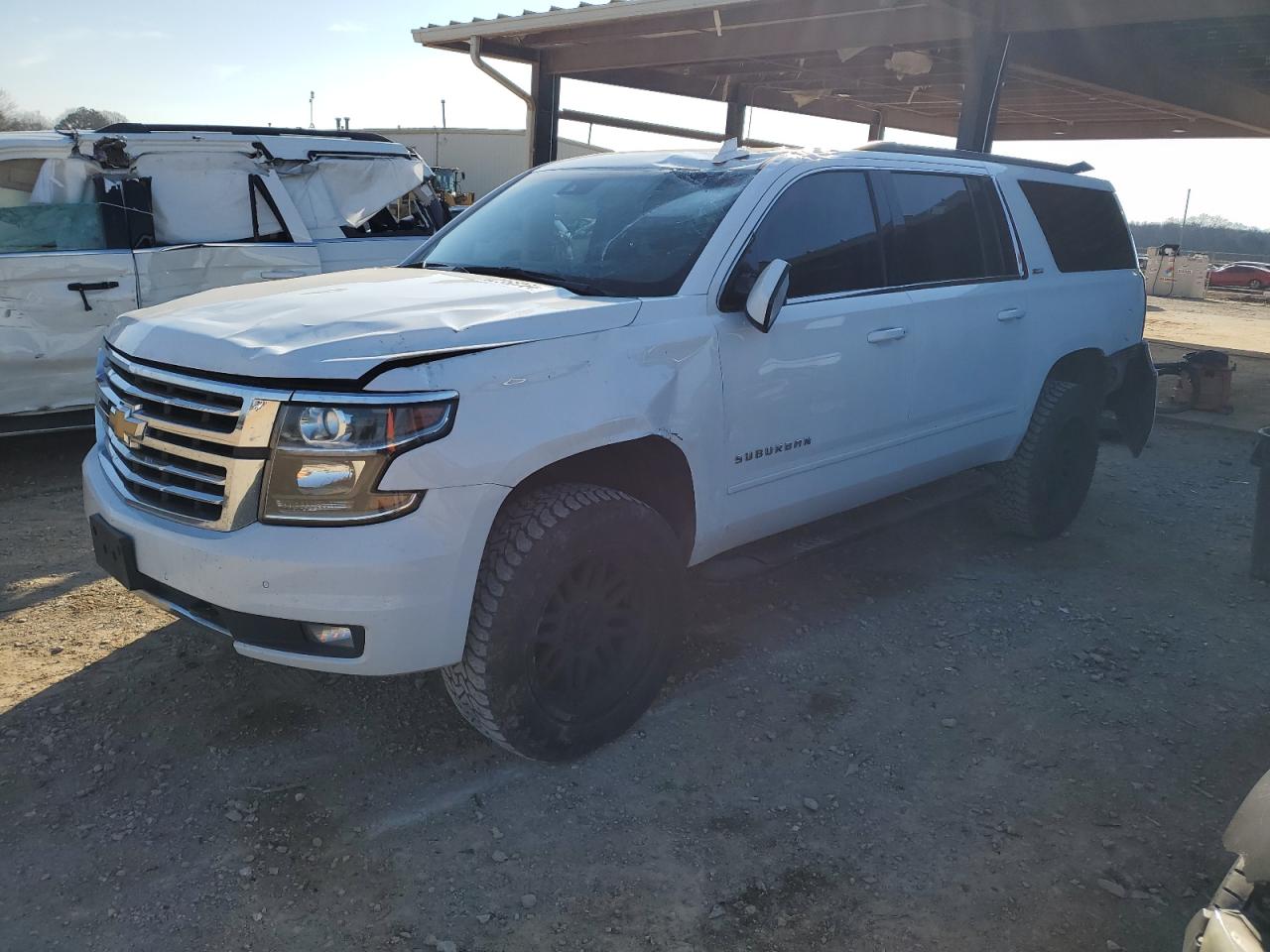 2017 Chevrolet Suburban VIN 1GNSKHKC7HR400712