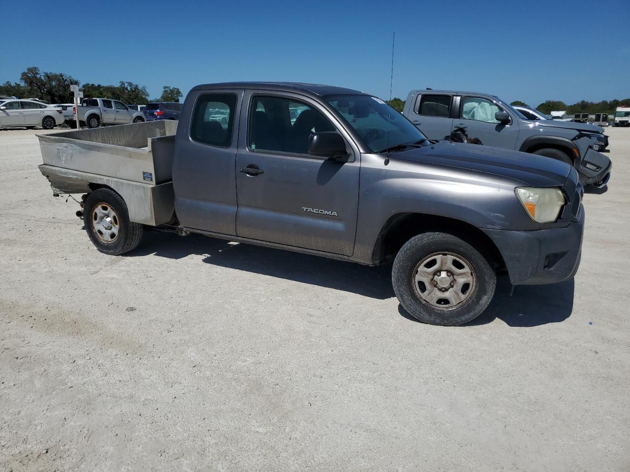 2014 Toyota Tacoma VIN 5TFTX4CN5EX045909 Copart auction photo, side damage thumbnail 4