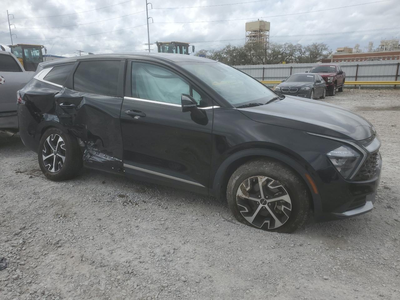 2023 KIA Sportage VIN 5XYK33AFXPG045861 Copart auction photo, rear end / side damage thumbnail 4