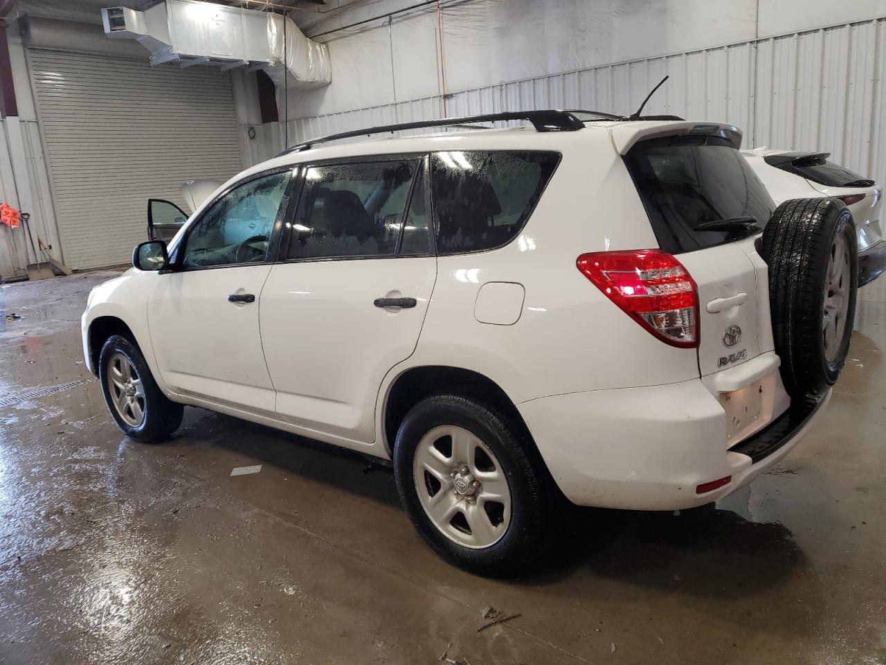 2012 Toyota RAV 4 VIN 2T3BF4DV1CW189018 Copart auction photo, front end damage thumbnail 2